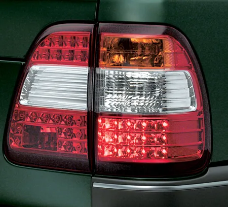 Toyota Land Cruiser 100 VX (UZJ100W)