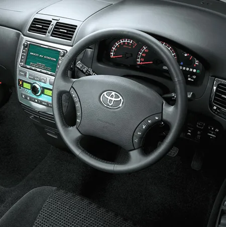 Toyota Ipsum 240S (ACM26W)