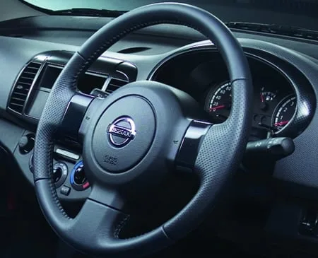 Nissan March 12SR (AK12)