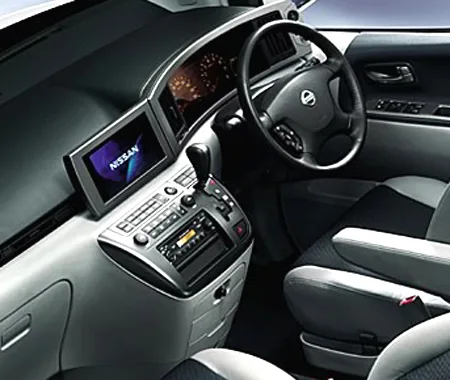 Nissan Elgrand HIGHWAY STAR (NE51)