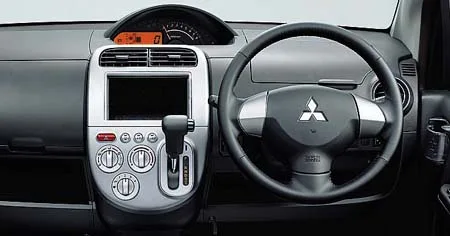 Mitsubishi EK Sport X (H82W)