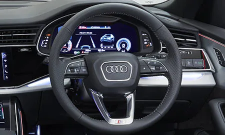 Audi Q8 55TFSI QUATTRO (F1DCBS)
