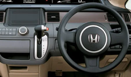 Honda Stepwagon B (RG1)
