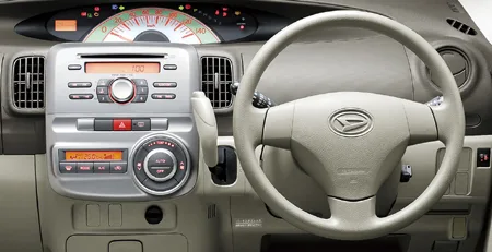 Daihatsu Tanto X (L385S)