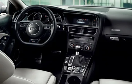 Audi RS5 BASE GRADE (8TCFSF)