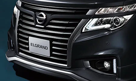 Nissan Elgrand 250HIGHWAY STAR S JET BLACK URBAN CHROME (TNE52)
