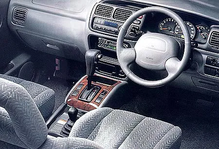 Suzuki Escudo 2000 (TL52W)