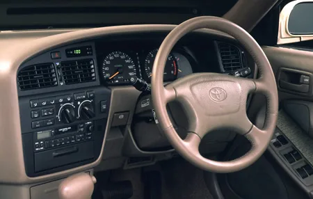 Toyota Camry PROMINENT X (VZV32)