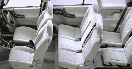 Subaru Traviq S PACKAGE (XM220)