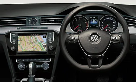 Volkswagen Passat Variant TSI ELEGANCELINE (3CCZE)