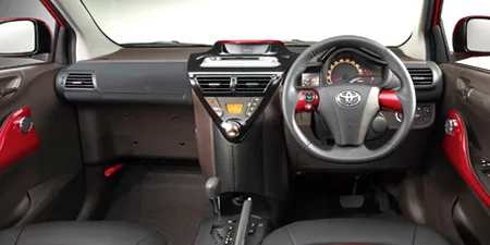 Toyota IQ130G GO (NGJ10)
