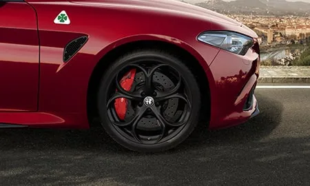 Alfa Romeo Giulia QUADRIFOGLIO (95220 / 95229)