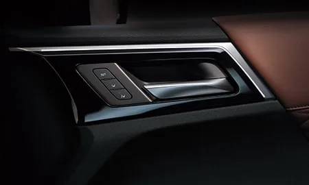 Mitsubishi Outlander Phev G (GN0W)