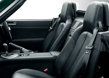 Mazda Roadster VS RHT (NCEC)