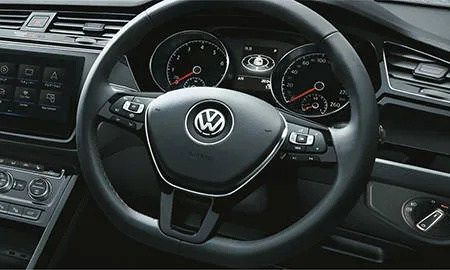 Volkswagen Golf Touran TDI PREMIUM (1TDFG)