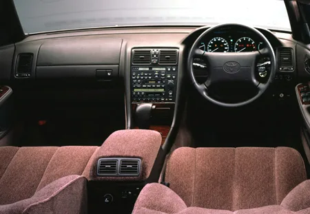 Toyota Celsior B (UCF10)