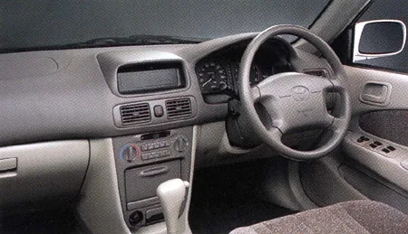 Toyota Corolla DX (EE111)