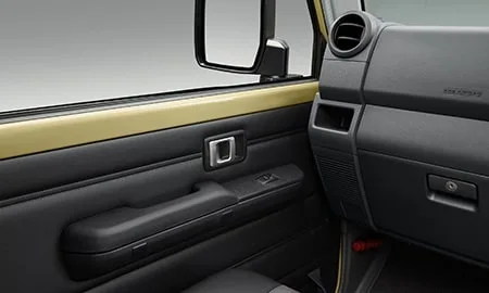 Toyota Land Cruiser 70 AX (GDJ76W)