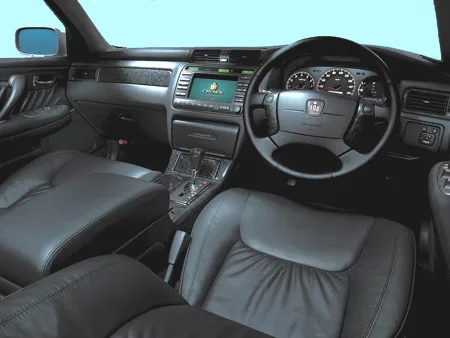 Toyota Crown ATHLETE G (JZS175)