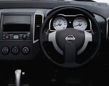 Nissan Wingroad 15M FOUR (NY12)