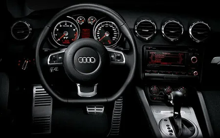 Audi TT Coupe 3.2 QUATTRO (8JBUBF)