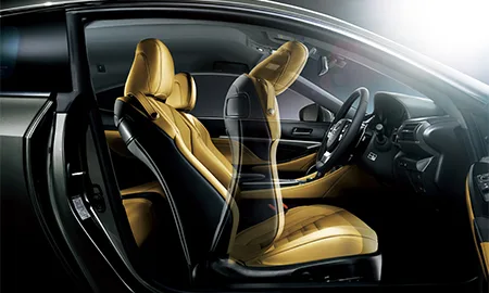 Lexus RC300H VERSION L (AVC10)