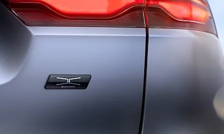 Jaguar Fpace R-DYNAMIC HSE P400E (DC2YD)