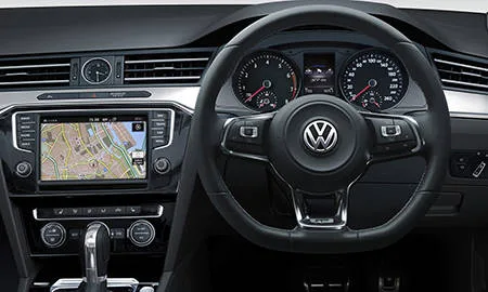 Volkswagen Passat 2.0TSI R LINE (3CCHH)