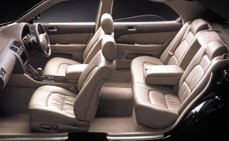 Toyota Celsior A ER VERSION (UCF20)