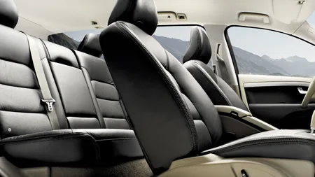 Volvo XC70 3.2SE AWD (BB6324XC)