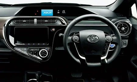 Toyota Aqua CROSSOVER GLAM (NHP10H)