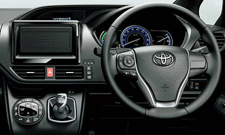 Toyota Noah HYBRID SI (ZWR80W)