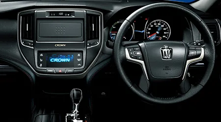 Toyota Crown Hybrid ATHLETE (AWS210)