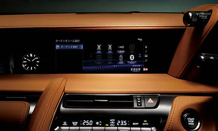 Lexus LC500 L PACKAGE (URZ100)