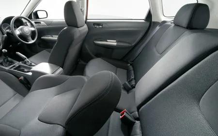 Subaru Impreza 15S (GH2)