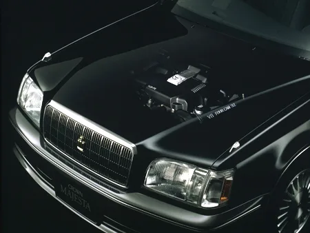 Toyota Crown Majesta C TYPE i-Four (UZS155)