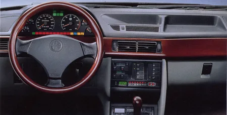 Alfa Romeo Alfa 155 SUPER T. SPARK 16V (167A1E / 167A2G)