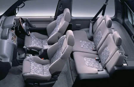 Mitsubishi Pajero WIDE ZR (V26WG)