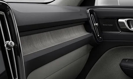 Volvo XC40 PLUS B4 AWD (XB420TXCM2)