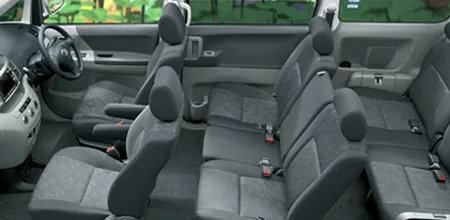 Toyota Noah S G SELECTION (AZR65G)