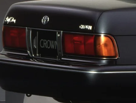 Toyota Crown DELUXE (GS130)