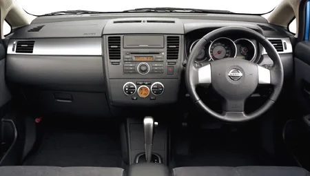Nissan Tiida 18G (JC11)