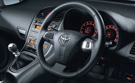 Toyota Auris RS (ZRE152H)