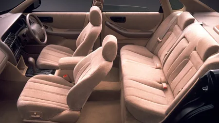 Toyota Avalon 3.0 G (MCX10)