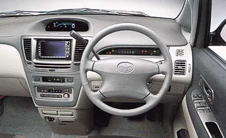 Toyota Nadia 2.0 L SELECTION (SXN15)