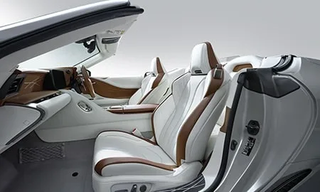 Lexus LC500 CONVERTIBLE PINNACLE (URZ100)
