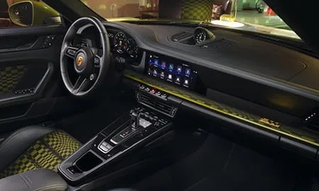 Porsche 911 SPIRIT 70 ()