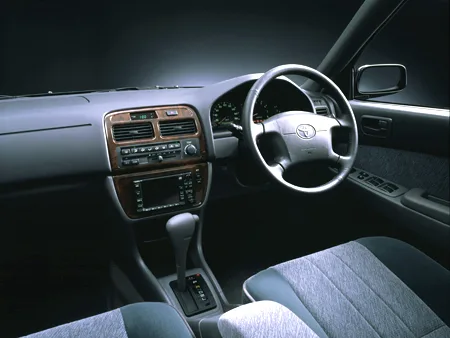 Toyota Vista ALPHA X (SV40)