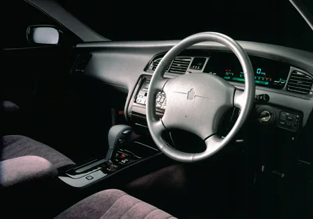 Toyota Crown Majesta C TYPE (UZS141)