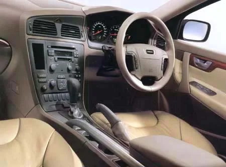 Volvo Cross Country 2.4T (SB5244AWL)
